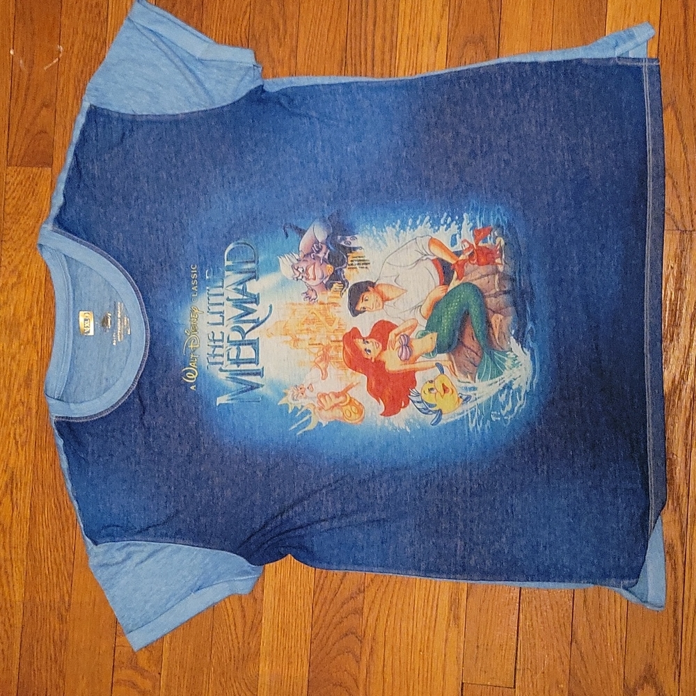 Womens XL little Mermaid shirt